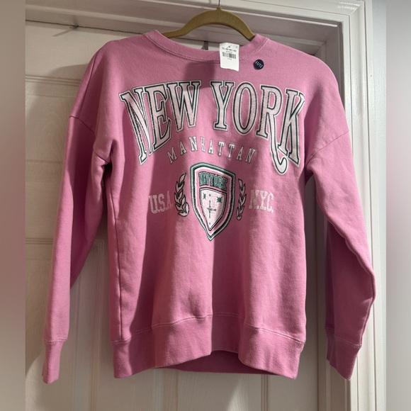 Abercrombie kids Crewneck NWT - Picture 2 of 5